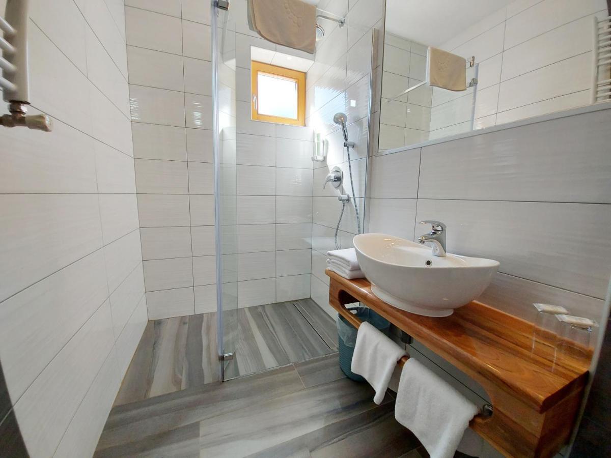 Plitvice Etno House II Bed & Breakfast Jezerce Bagian luar foto